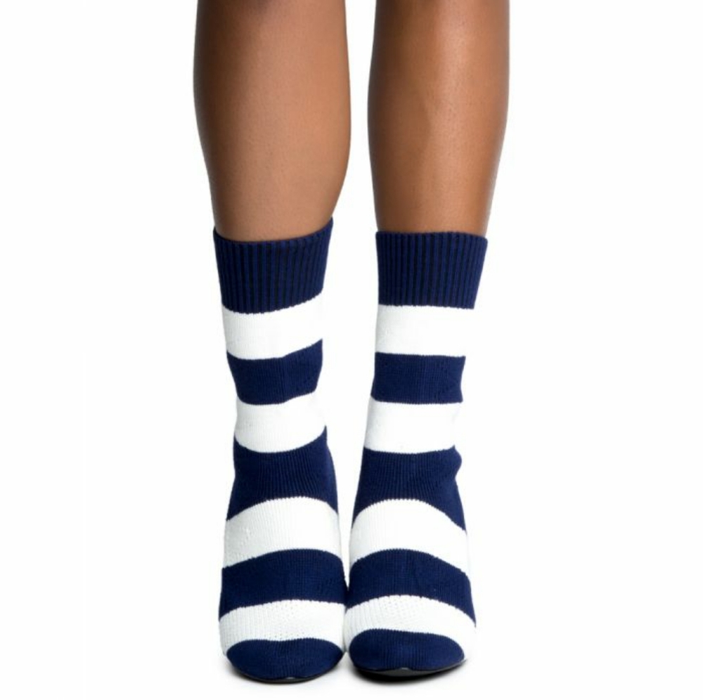 Cape Robbin Perry-2 Navy Women's BootieWomen – Blue Navy & white Size 10 M